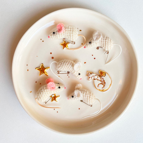 Брошь "Лавандовая Мышка"